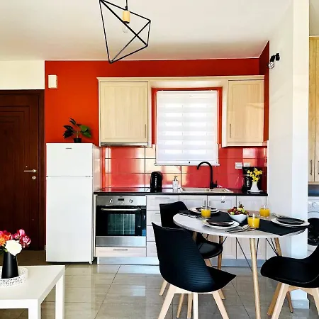 Cozy Snuggle- 2min To Beach, 6min Walk To Old Town Lejlighed Chania (Crete)