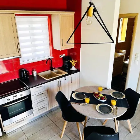 Cozy Snuggle- 2min To Beach, 6min Walk To Old Town דירה *