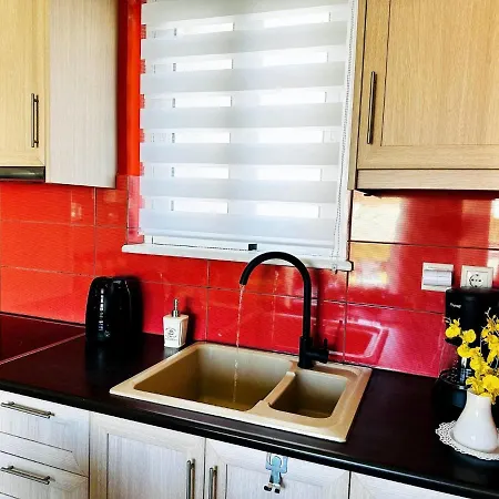 Cozy Snuggle- 2min To Beach, 6min Walk To Old Town *