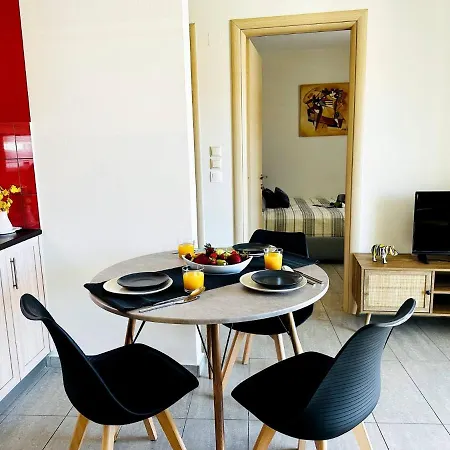 Daire Cozy Snuggle- 2min To Beach, 6min Walk To Old Town