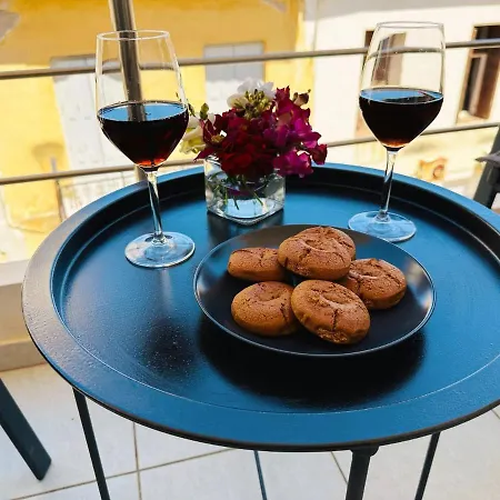 Cozy Snuggle- 2min To Beach, 6min Walk To Old Town